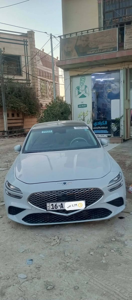 � للبيع – Genesis G70 2022
🔹 اللون الخارجي: إسمنتي مميز
🔹 50k
🔹 نظام الدفع: رباعي (AWD)
🔹 ناقل الحركة: أوتوماتيك
⭐ المواصفات:
 • محرك تيربو قوي أربع سلندر • نظام دفع رباعيه 
 • جنوط سبورت
 • نظام صوت Lexicon الفاخر
 • شاشة وسطية كبيرة + Apple CarPlay + Android Auto
 • عدادات نصف ديجيتال مع عرض الحساسات
 • مقاعد جلد مثقبة (تسخين)
 • تحكم كهربائي بالمقاعد+ 
 • بصمتين تشغيل (Smart Key)
 • كاميرا خلفية + حساسات أمامية وخلفية
 • أنظمة أمان متقدمة (نقطة عمياء – تحذير تصادم – مثبت سرعة ذكي)
📌 ملاحظات:
 • السيارة نظيفة جداً، استخدام خفيف
 • جاهزة للفحص

🔥 سيارة رياضية فخمة بمواصفات عالية جداً وحالة ممتازة
❗️وبسعر مناسب ب205 ورقه❗️  
للاستفسار. *********** واتساب 
مكان السياره ديوانيه
