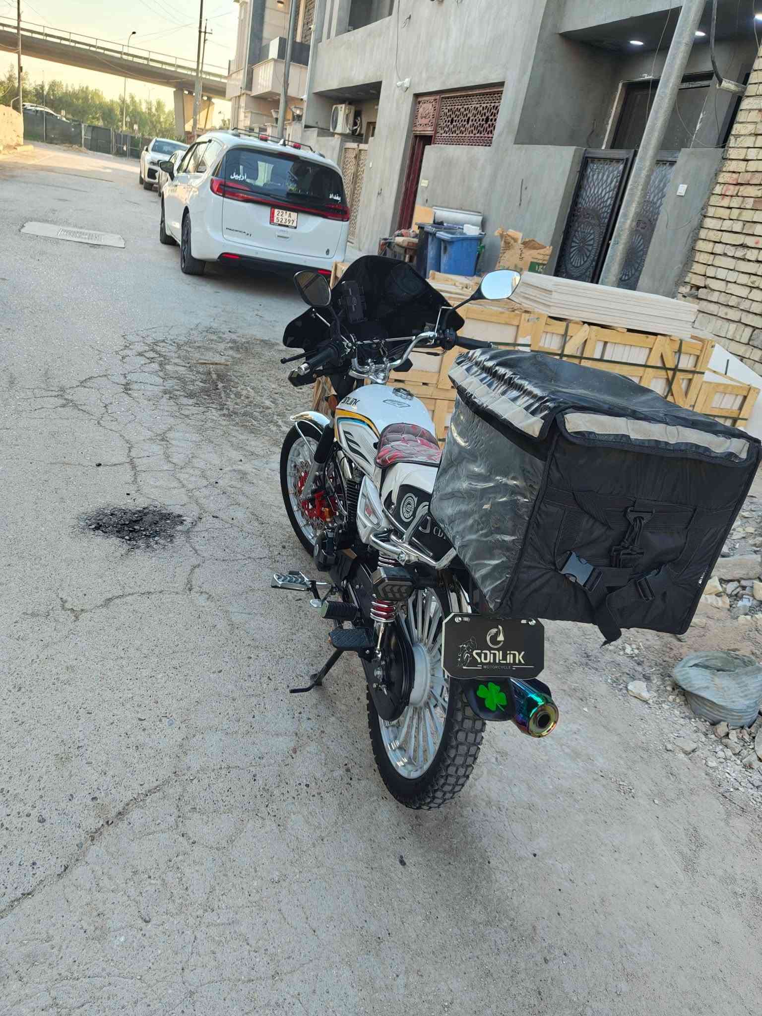 ✨للبيع ✨ سيفان سونك موديل 2026  مكينه 250 💢بعدها زيرو ماشيه 4000 
مناقصها اي شي كلها بعدها على وضع الشركه عنوان بغداد بالدوره *********** سعر 1200
