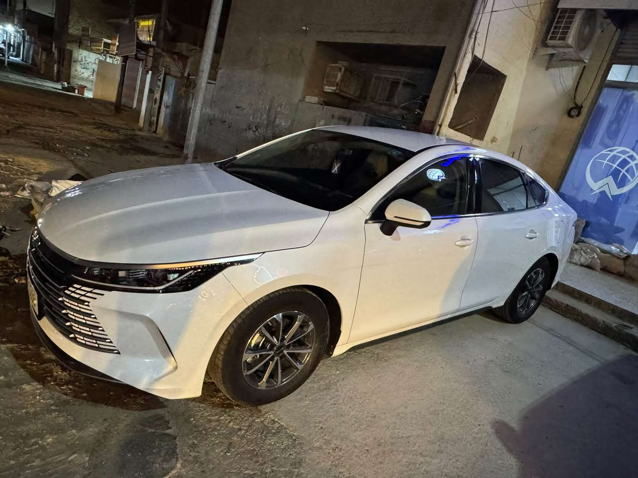 سلام عليكم BYD دسترويل
موديل 2025 ماشه 9000 وشويه 

كفاله عامه بوضع الشركه 

مكان السياره بغداد 

***********

السعر ٢١,٢٠٠ وبيه مجال
