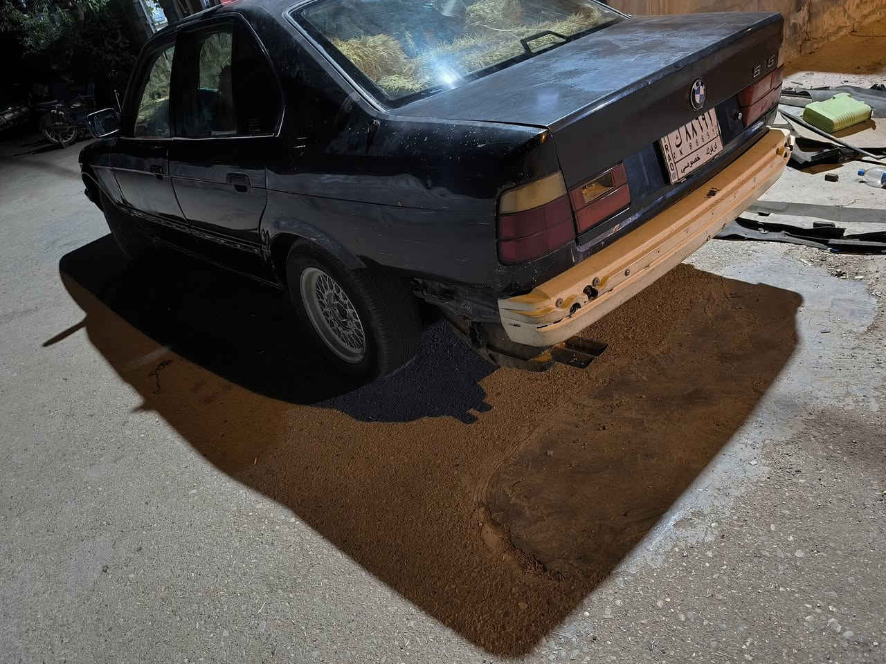 BM 525 موديل 1989 رقم كركوك للبيع السعر 30 وبيهه مجال للاتصال ***********
