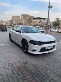 دودج تشارجر • ٢٠١٥ • ١٤٨ الف كم