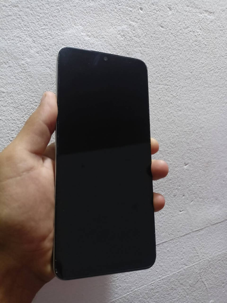 للبيع أو امراوس | POCO C75
*المواصفات 👇
- *الذاكرة*: 256GB 
- *الرام*: 8GB 
- *الشاشة*: 120 هرتز كلش سلس 
- *النضام*: Android 15 احدث اصدار 
- *البطارية*: 5160 ملي امبير 

- *النظافة*: 100% نضيف وما بيه اي عطل
-  بدون ملحقات 
*السعر: 150 الف وبي مجال 
*المكان بغداد - ابو غريب
*التواصل‏ ‪***********‬‏ بي واتساب
 توصيل ماعندي ❌

نص مكتوب في الصور:
- 79 10:31 Xiaomi HyperOS 3.0.306.0 اسم الجهاز POCO C75 التخزين 37.2 ج.ب/256 ج.ب إصدار نظام التشغيل (ل POCO) 3.0.306.0.WGtMIXM.C07 إصدار Android 16 BP2A.250605.031.A3 تحديث أمان نظام Android 2026-07-01 المواصفات والمعلومات التفصيلية النسخ الاحتياطي والاستعادة
- المواصفات والمعلومات التفصيلية RAM 8.0 ج.ب المعالج Helio G81-Ultra ثماني النواة بتردد يصل إلى 2.00 جيجاهرتز إصدار نظام التشغيل WGtMIXM.C07.3.0.306.0 إصدار Android 16 BP2A.250605.031.A3 | تحديث أمان Android: 2026-07-01 الطراز 2410FPCC5G إصدار النطاق الأساسي MOLY.LR12A.R3.MP.V315.P31 إصدار النواة android15-8-g5a0ffb447c1d-ab13771415-4k-6.6.89