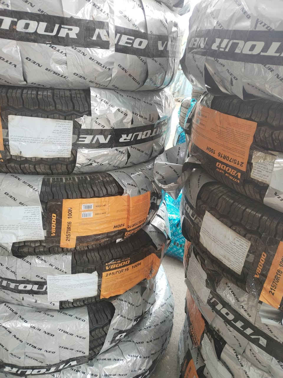 استاركس فيتور • 215/70/16 • جملة