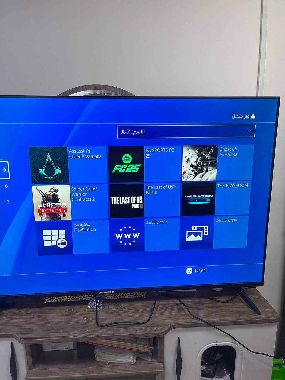 السلام عليكم ps4 سلم مهكر اخر اصدار وياه ثنين جوستك وبيهه ٥ العاب ذاكره نص تيرا  جهاز نضيف وماداخل تصليح موجود توصيل بغداد مكاني بصرة سعرة ٣٠٠ للتواصل *********** موجود واتساب
