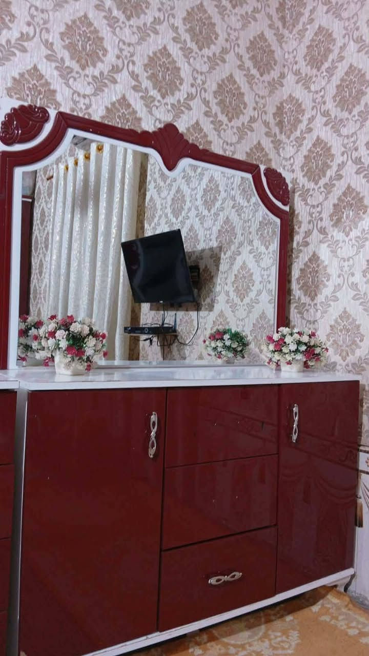 غرفة نوم • بدون كسر • شبه جديد