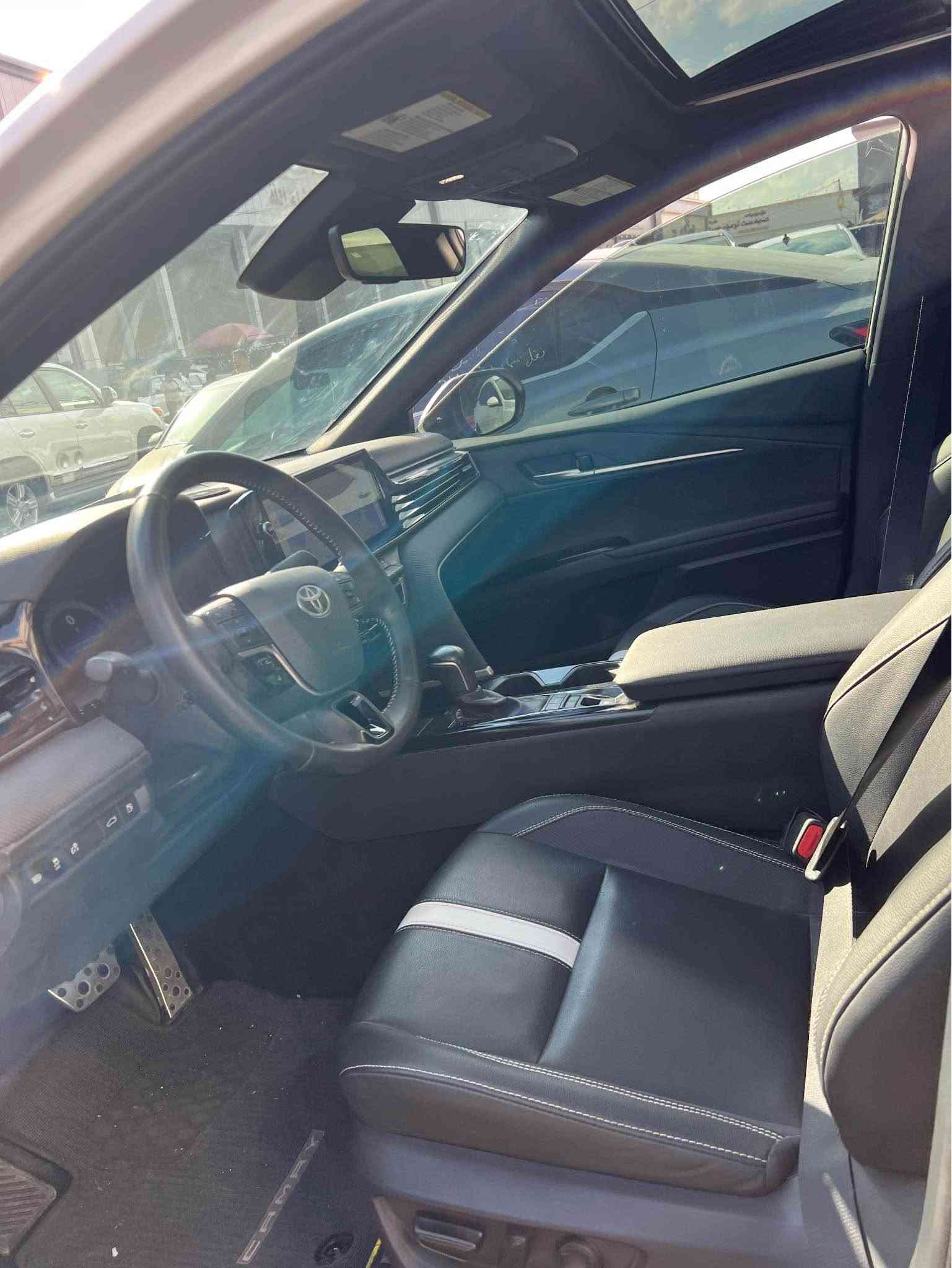 TOYOTA CAMRY 2025 SE PLAS 🤍
تيوتا كامري ٢٠٢٥ اس ي پلس 
سعر 🔥 235$ ورقه و بها مجال قليل 
مواصفات 
شاشه كبير 
شاشه الكتروني 
بصمه  
بابين بصمه 
رادار 
حساس 
لايت LED زينون 
ويل كب كروم 
شغال 
تحكم ستيرن 
تحديد سرعه 
و بعد مواصفات هوايه 
ضرر : خفيف جملغ و بابين صبغ بدون دواخل بدون ارباك  سياره بجم كبس سياره شرط ترقيم شمالي 
مكان سياره اربيل شارع ١٠٠ م 
رقم موبايل ☎️ *********** 
واتساب ⬅️ *********** اكر, نينوى

