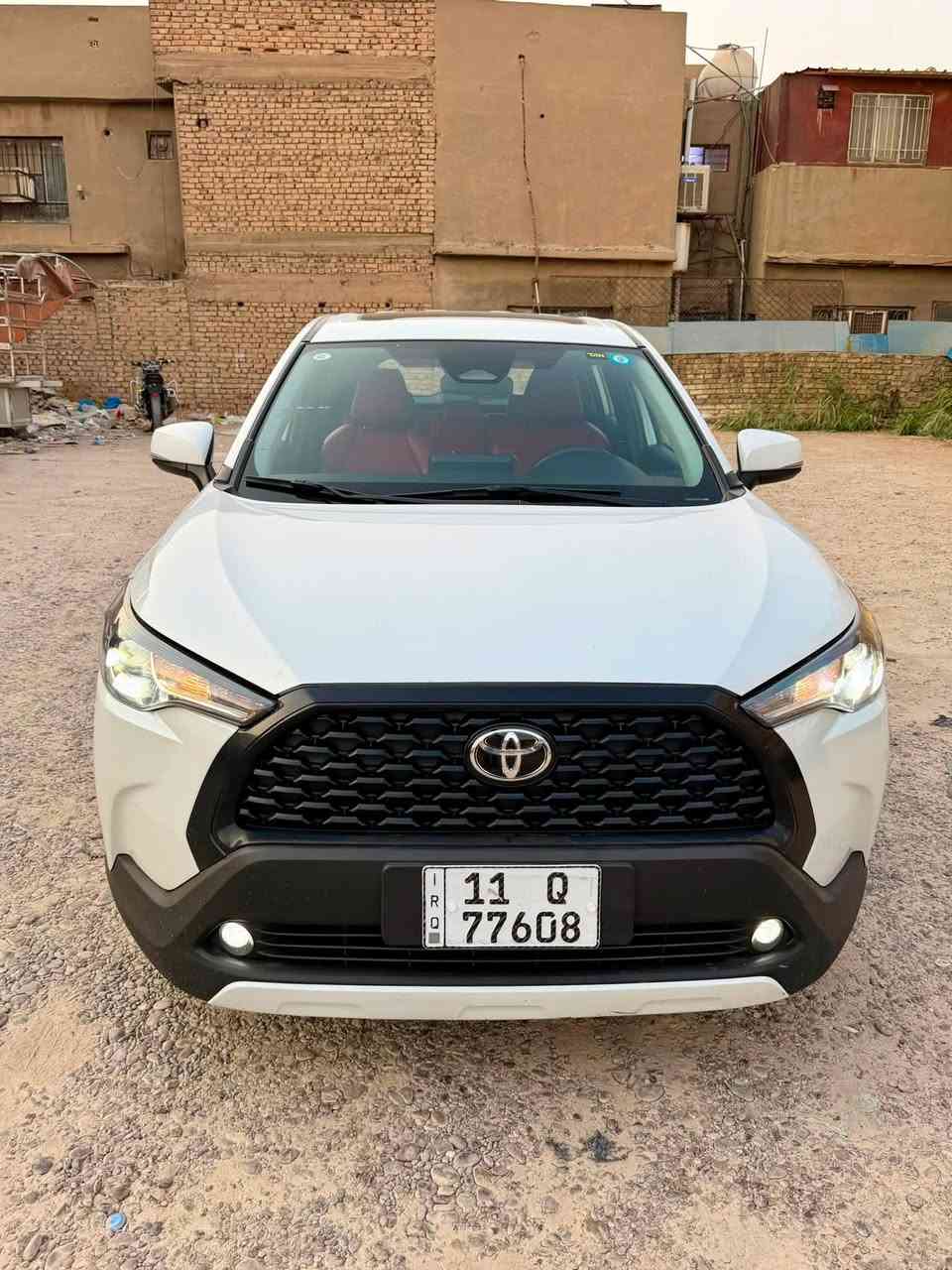 سلام عليكم
كورلا كروس 2024 فول مواصفات 
السيارة رقم / بغداد/ تحويل ثاني يوم
كشنات جلد 
فتحه 
بصمة 
تبريد خلفي 
مكفولة من التبديل و الضرر بيها فقط شخط ب الباب ما مبين اصلاً 
السعر / 155$ وبيها مجال للشراي
***********
