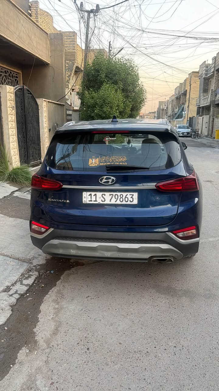 السلام عليكم سنتافيه البيع
وارد أمريكي جاملغ وبنيد محرك ألفين وربعميه 
مابيه اي نقص جاهزه علا آخر حبايه السياره فول 
موصفات ماعده الفتحه / السعر.  155 وبيه مجال
مكاني بغداد الدوره / رقمي / ***********
موديل السياره 2020 /
