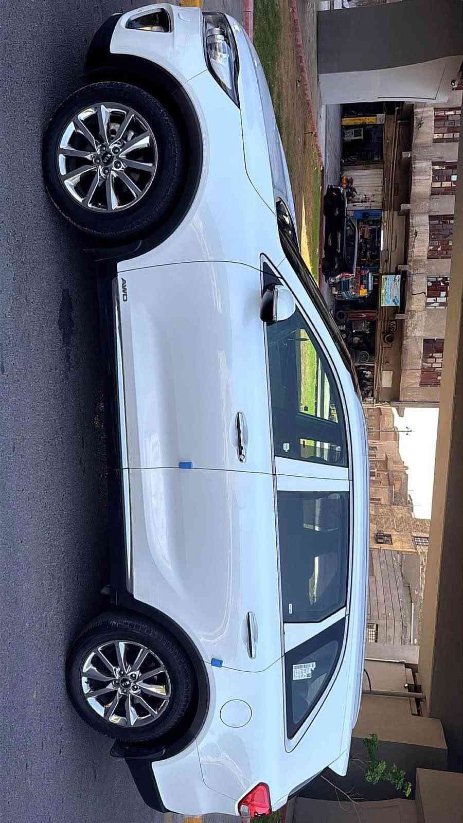 السلام عليكم 
سورنتو خليجي مكفوله من حادث والصبغ 
محرك ٦ سلندر 
٧ راكب 
ثلاث قطع تبريد ثلج 
فول ١/١ 
بغداد شارع ١٤ رمضان رقم وهزه جديده بسمي 
*********** 
مناقصه برغي 
موديل ٢٠١٥ عله ايدي من شركة 
حداديه والتاير زيرو 
السعر ١٨٣ ورقه مجالها جدا قليل بغداد, العراق
