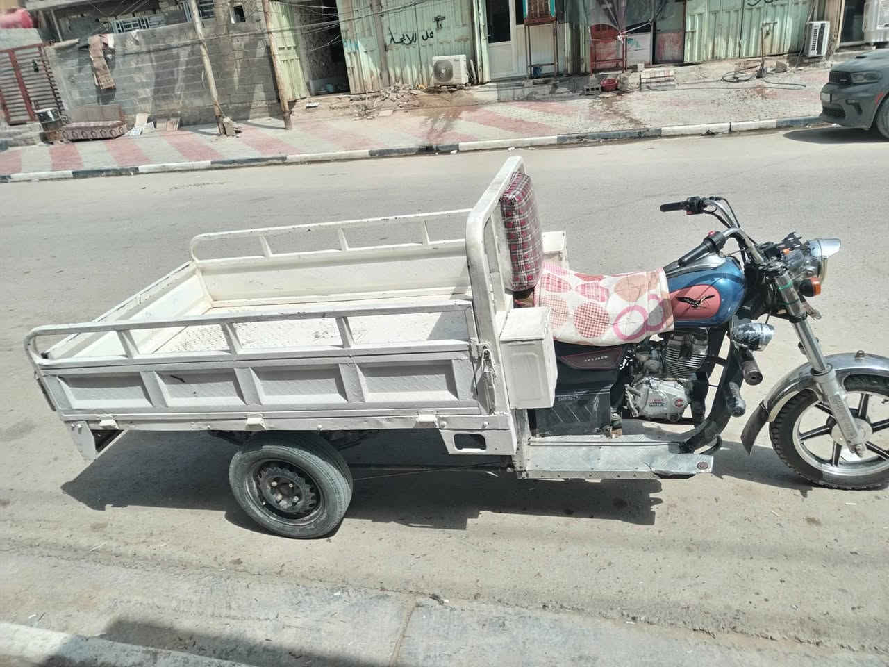 السلام عليكم ورحمة الله
ستوتة MTR  للبيع، نظيفة جداً .
المحرك: 150cc ، نظيفة 
الموديل: 2013
الأوراق: سنوية أصولية (رقم بابل ) 
المكان: كربلاء الحسينيه 
السعر: مليون و100(وبيها مجال قليل).
، للتواصل والاستفسار الاتصال على الرقم ***********]
