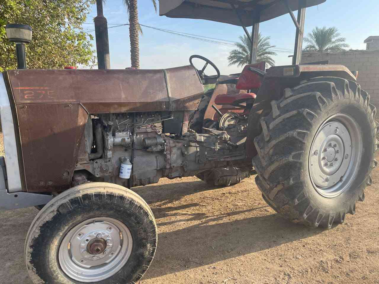 السلام عليكم مكينه فوركسن حجم ٢٧٥ موديل ٨١ مكفوله كفالة محرك كير اكسن هودرليك  كهربائيات كلها شقاله  مكينه جاهزة التواصل علا الرقم ***********///@
