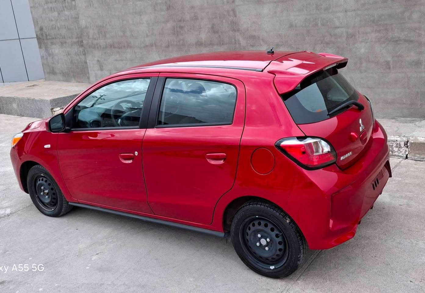 MITSUBISHI MIRAGE 2024 ES/LE
اللون احمر مميز
ماشيه 20 الف فقط
الضرر فقط جاملغ خلفي والهلال الخلفي
باب تبديل اصلي نفس اللون
مكان اربيل 
رقم كاتي دهوك 
السيارة شاشة كبيرة
تحكم استيرن 
كامره دواره
بجم كبس 
السيارة جديدة كلش
قفل مركزي
جام كهربائي  
السيارة مكفولة من الغرق
ومكفولة من الشاصي 
كير ومحرك شرط
شرط الترقيم
انسى البازين كل اسبوعين 
تفول مره وحدة  
السعر 105 ومجال للشراي الجاد
للاستفسار خاص او الاتصال 
بالرقم *********** بيه واتساب
