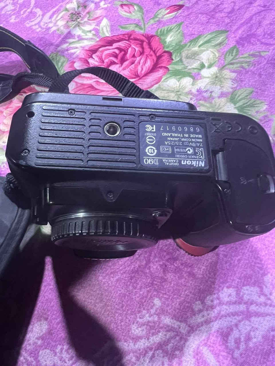 كامره نيكون d90 بحاله جيده اخت الجديدة جاهزه كلشي ماناقصها للبيع ب350 للاستفسار ..*********** مكانها البصرة الزبير, البصرة
