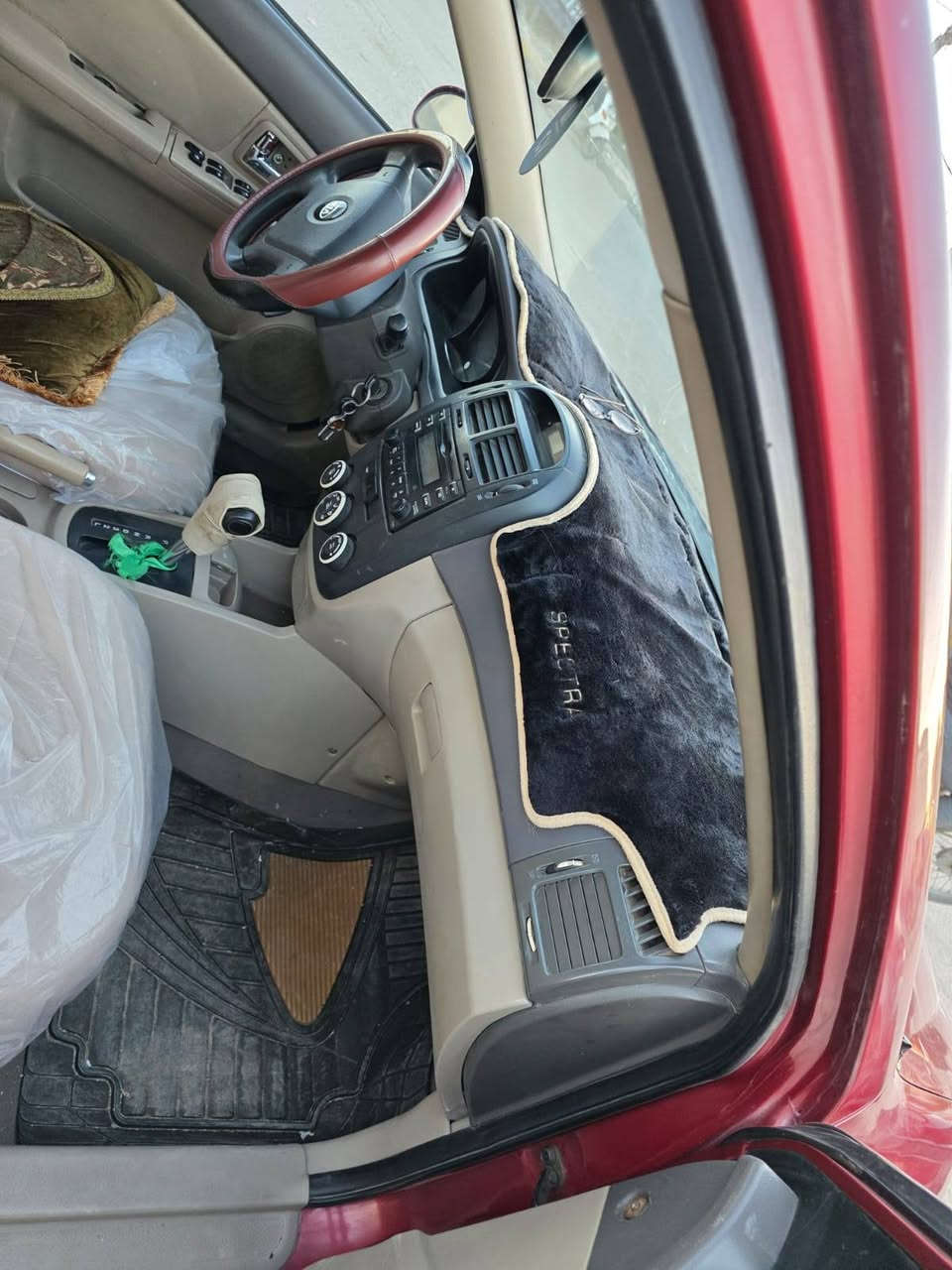 سياره سبكترا ٢٠٠٨ للبيع او مراوس كيه حمل سياره جديده تبريد فول كله جديده السعر ب85وبيه مجال
السياره جاهزه هاتف *********** السياره في كربلاء  امراوس كيه حمل اذا اكو@
