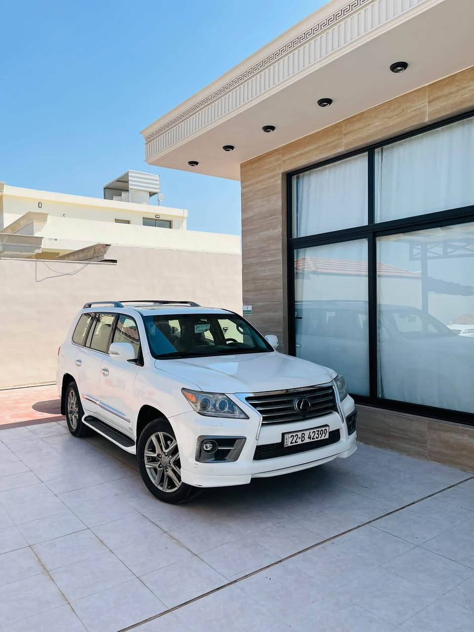 سلام عليكم لكزز 2013 LX570 sport (للبيع او مراوس) 
ماشيه 147الف السياره جديده وكلشي واضح ب السونار السعر: 340$ وبيها مجال
بغداد. العبيدي
الرقم:*********** . واتساب ***********
للتوضيح(( البنيد براغي 2 فقط مفتوحه و الباب الامامي الايمن براغي الگايد مفتوحه وليس الباب))
