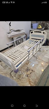 سرير طبي خمس حركات سعره 250 مكانه بغداد رقم واتساب فقط 07721734469