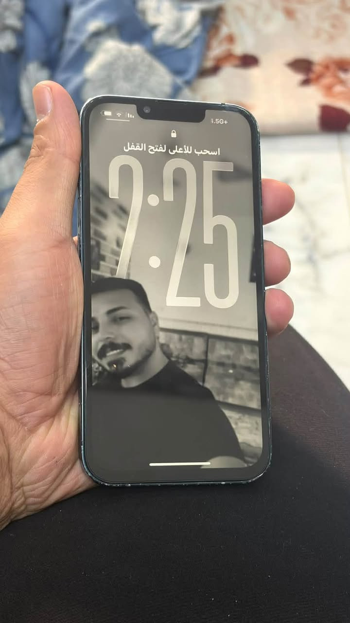 آيفون ١٣ ١٢٨ • بطارية ٨٠٪ • شاشة مبدلة