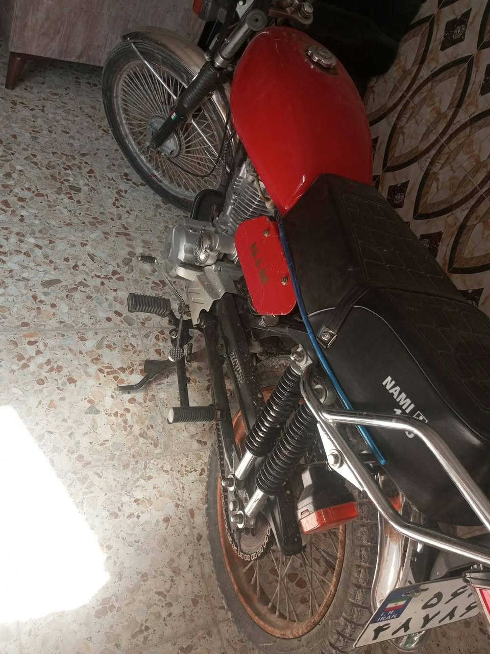 سلام عليكم دراجه للبيع نامه فرخ امزت مكينه كفاله مايشتري لايضل بس يعامل الشراي بي خير يدلل 800 وبيها مجال مامتواجد فيس *********** دراجه اصولي
