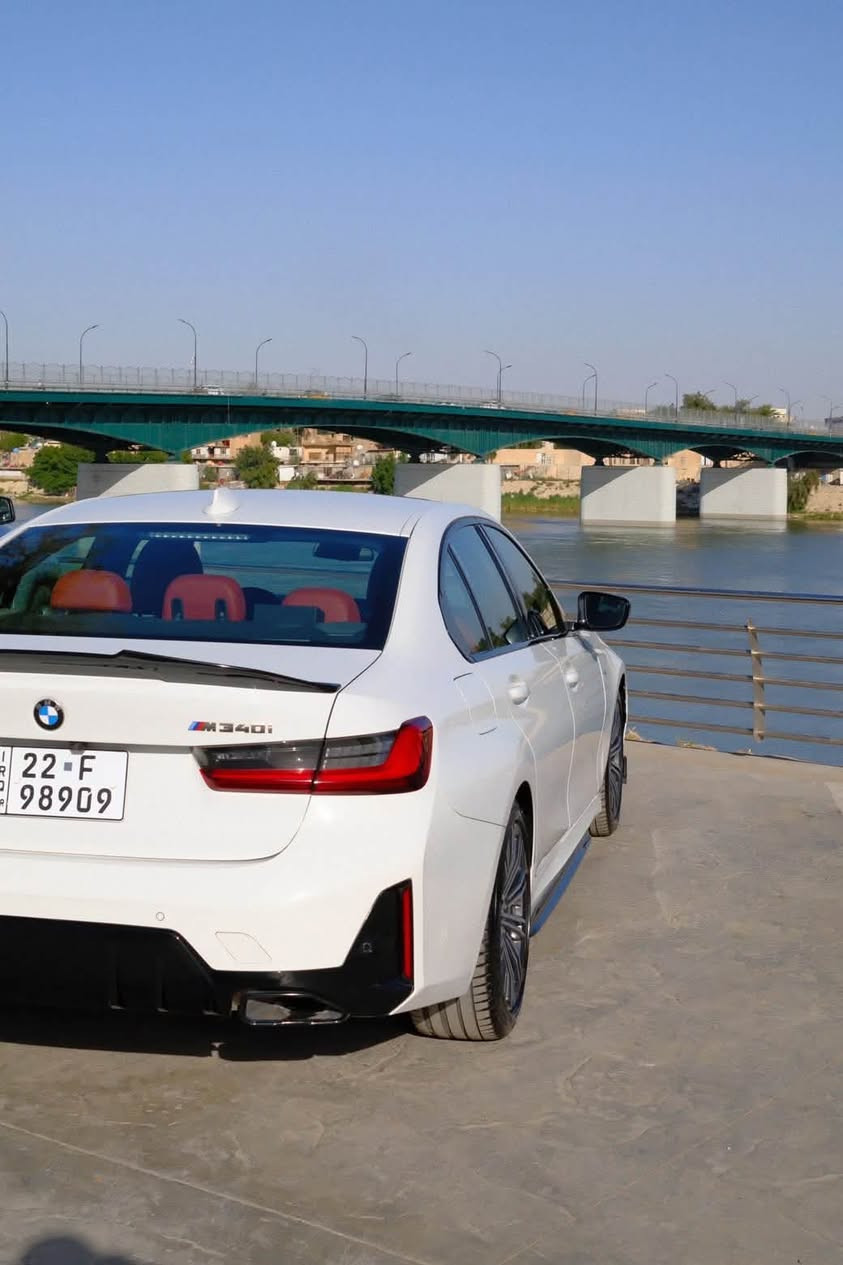 السلام عليكم للبيع BMW🇧🇪🇧🇪
                - M340i
لوان ابيض ⚪️
ماشيه 88الف كليو 
السياره جديده بمعنى الكلمه اي نقص مابيه كامله من كلشي 
مكينه 6سلندر 3000توين تيربو 🚀🚀
رقم اربيل تحويل ثاني يوم 
السعر عند الاتصال 💵💵
📍مكان السياره بغداد الكرخ
رقم التليفون ***********
