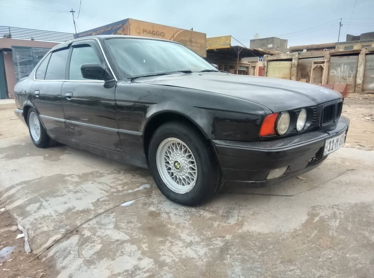 بي ام 535 • موديل 1990 • رقم بغداد