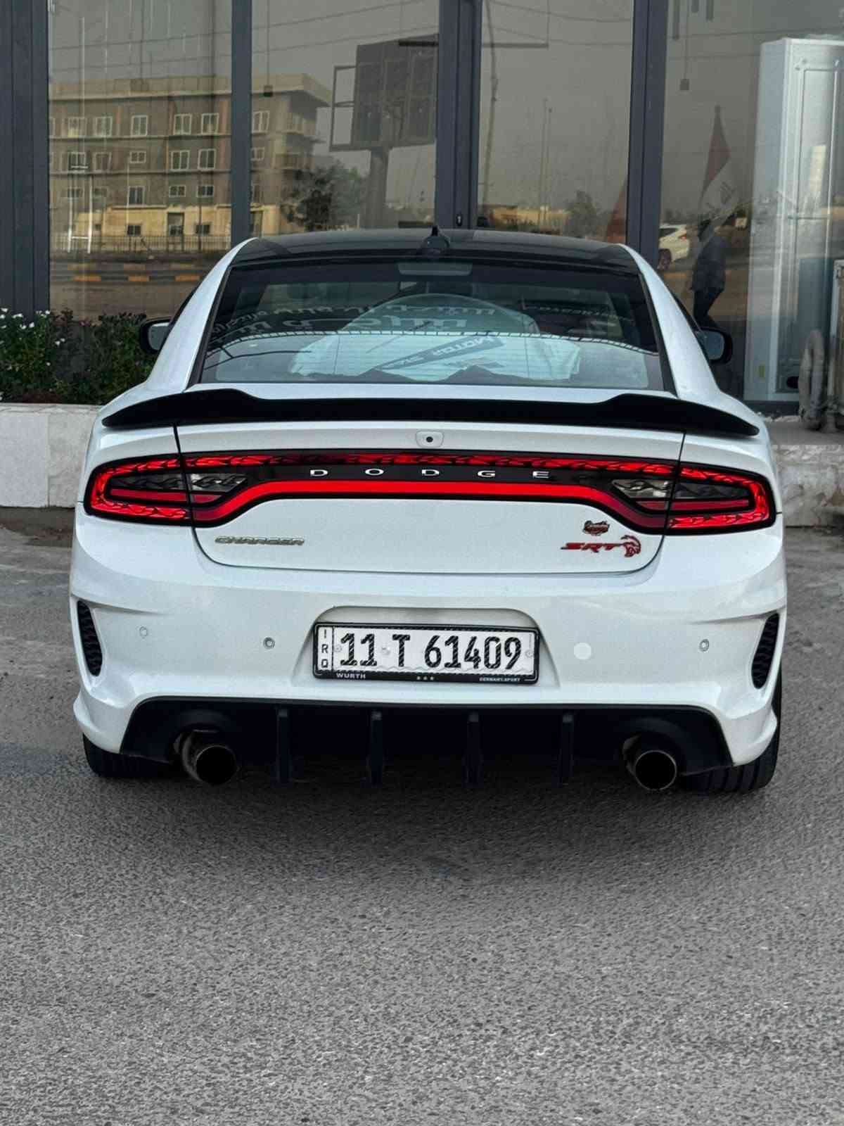 Dodge Charger Hemi R/T  2016 دوج جارجر هيمي
ضررها جانبي بسيط. صبغ ٣ قطع 
لغد شاصي مكفول 
محرك و الكير مكفول شرط الفحص
المواصفات  : 
- محرك 5,700
- شاشة وسائط كبيرة 
- كاميرا خلفية دوارة
- كشنات تدفئه
- شفتات ستيرن تبترونك 
- مري قلاب + حساس للضوء العالي 
- بصمة تشغيل + بصمة ابواب
- تشغيل عن بعد
- منظومة زينون 
- مود Sport
- ويل حجم 20 و تخم تاير جديد

جاهزه السياره متحتاج اي صرف
السعر 160ورقه 
‏‪***********‬‏
