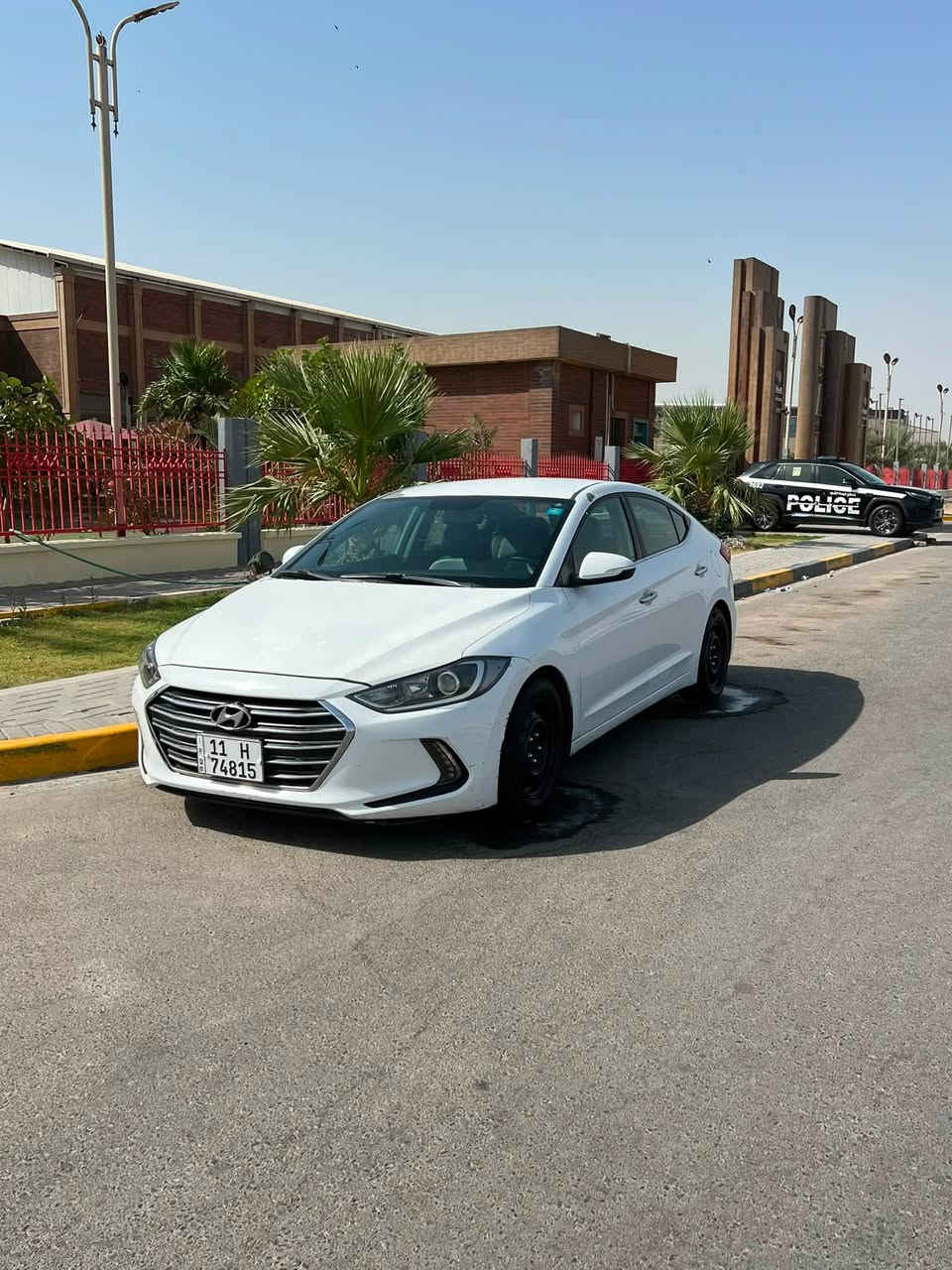 من رخصة الادمن النترا 2017 وارد امريكي مكينة 2000 دوش ماشية 115 ميل رقم بغداد مشروع وطني تحويل ثاني يوم السيارة نضيفة الحمد لله بس بيها ملاحضات بسيطه مكان السياره بصره *********** والحادث مثل ما موضح بالصوره بيع او مراوس ب بي وأي دي السعر 118 مجالها بسيط
