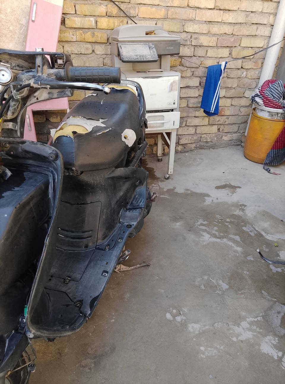 سلام عليكم شباب فراشه فحل البيع دراجه حلوه مامفتوحه كفرات مابيه بيعك مثل بل صوره دراجه كلش حلوه وريده 500 بيه مجال قليل مكاني نجف كوفه +964 774 249 3214 وتساب فقط
