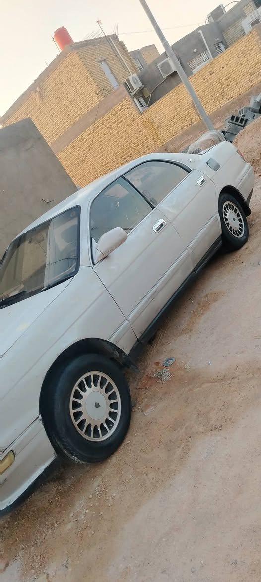 سلام عليكم لبيع  سياره  سعر ٥٠  ***********

