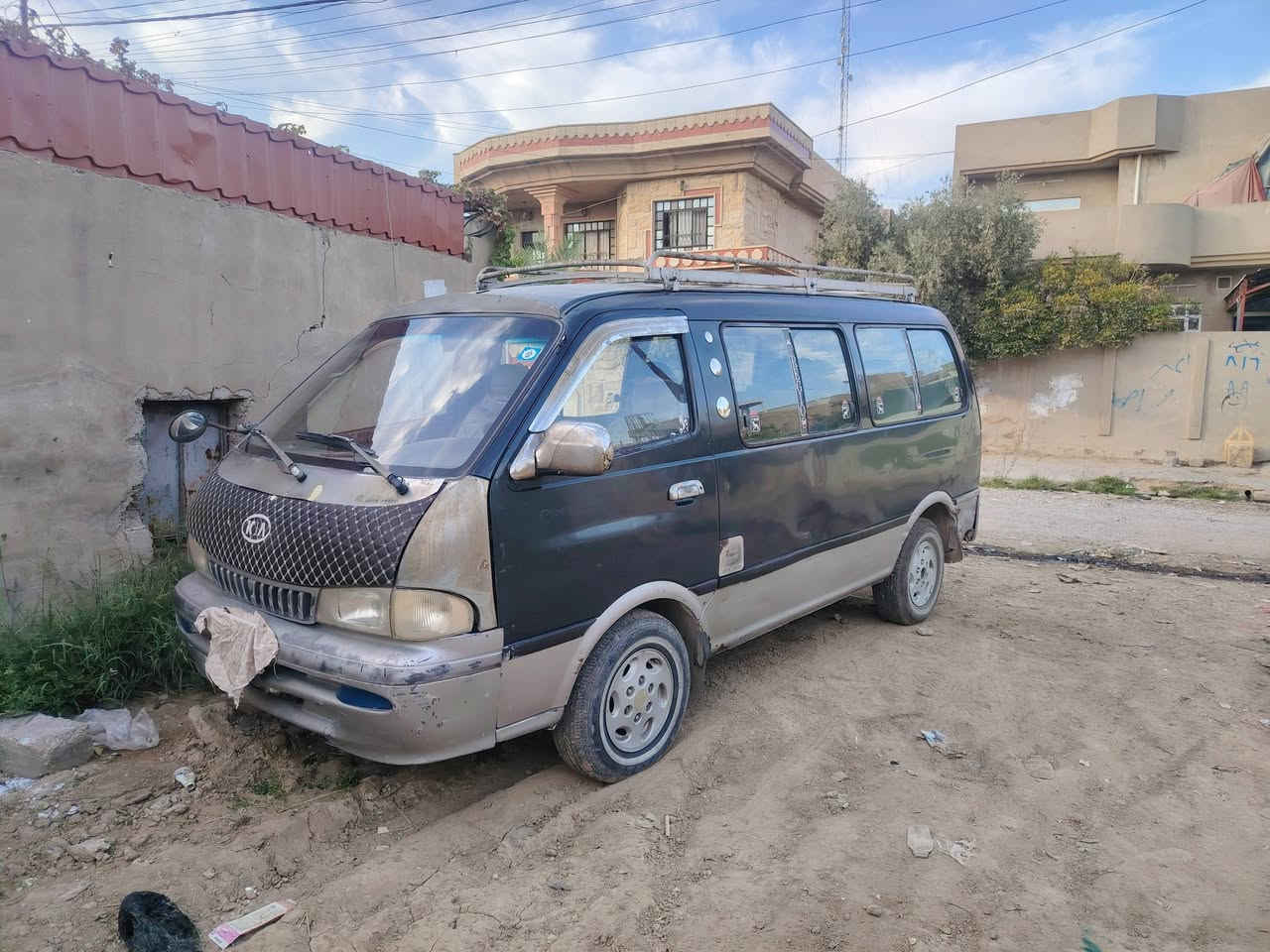 السلام عليكم
كيا بريجو للبيع موديل ١٩٩٦ سنويه ٢٠٢٧
هيئه مرور صفر حصة كاز بيها السياره جاهزه وخير من الله
محرك ٣٠٠٠ اكسل إسعاف كير شرط شواصي شرط غرفتها حلوه
السعر ٦٠ للاستفسار الاتصال *********** /*********** /مكان الموصل جانب الايمن
