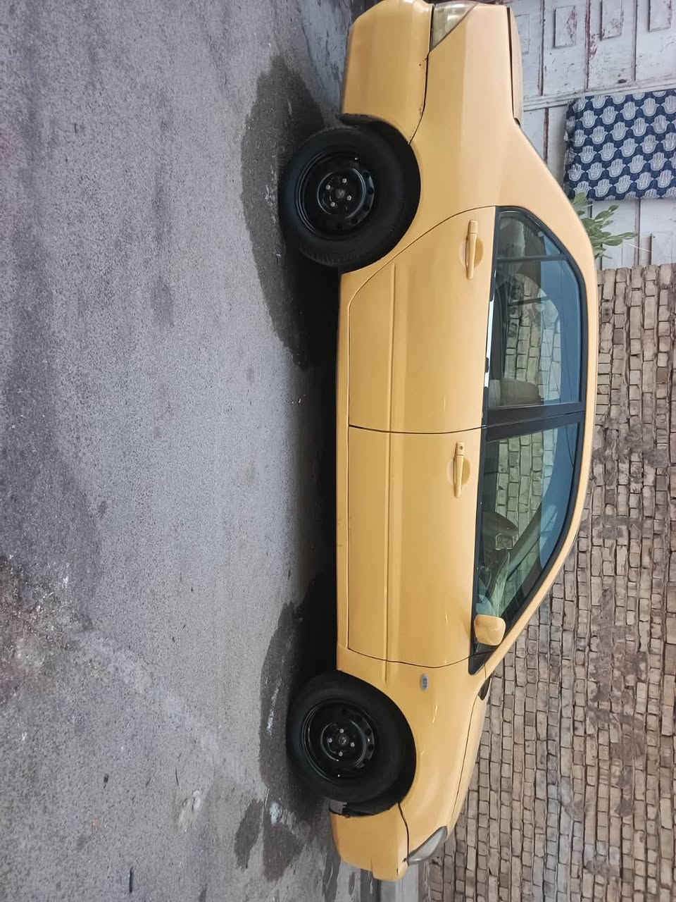 مسيوبيشي لانسر موديل ٢٠٠٧
وارد امريكي بيها ضربه بل جاملغ الخلفي جهه اليمنى
 سياره دواخل اسود 
دبل ايرباك
كير اوتوماتيك 
محرك ١٥٠٠
سياره اربعه دسك امامي خلفي دسك
بيها تخم ويل جديد وتخم تاير جديد ومنضومه  تبريد جديده
سياره مصفره هيئه 
سياره بيها كامره اماميه وكامره خلفيه وشاشه
سياره خير من الله كبل للشارع سياره حلوه امانه الله 
رقمها ديالى وب اسمي سعر ٥٥ وبيها مجال بسيط  ***********
