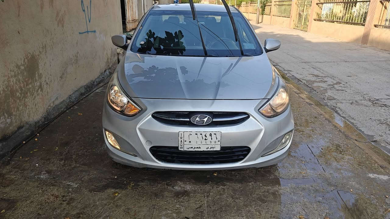للبيع اكسنت موديل 17 امريكي محرك 16
گير ومحرك شرط ومامفتوح
الضرر باب امامي وخلفي مبدل بقطعة اصلية
جاملغ امامي وخلفي صبغ الدوسة صبغ ومعجون وسوية من الصندوق ع بارد 
ماشية 107 كوبون بانزين بيها شرط التحويل بدون وكالة السنوية انتهت قبل شهر
السعر 87 وبيها مجال مكاني موصل الرشيدية حي العسكر للتواصل *********** بي واتس
