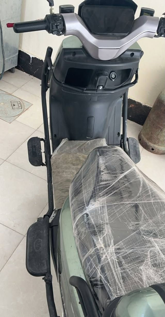 دراجه شحن من نوع الماسه 6 بطاريات استخدام شهر بعده بالچيس السعر خاص على الواتساب. 
 مكان خالديه تواصل حصراا على هذا الرقم واتساب. 
***********
