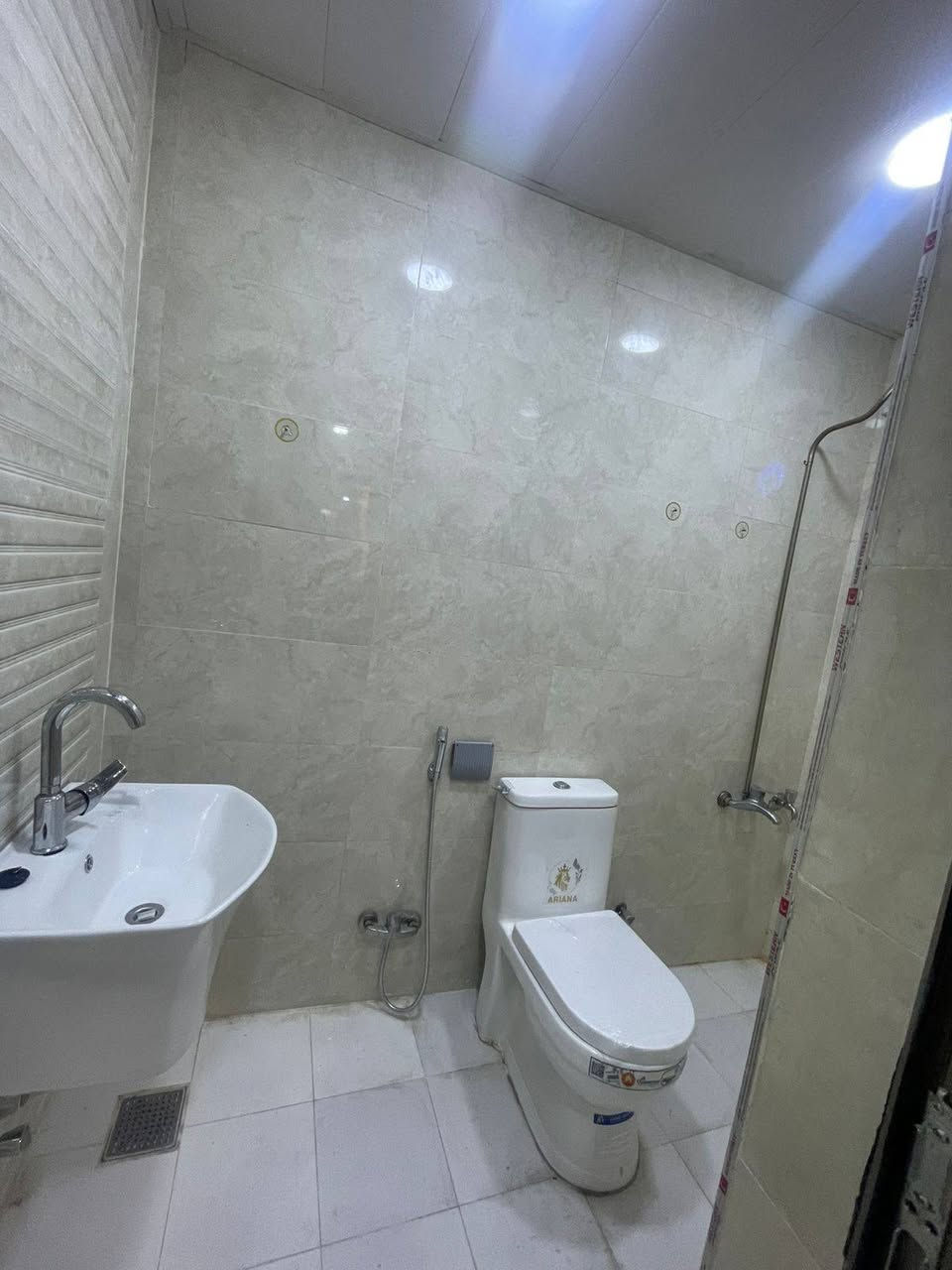 🏠 شقة للإيجار في السيدية

📍 طابق أول
🛏️ غرف نوم عدد 2
🛋️ صالة
🍳 مطبخ
🚿 خدمات

📞 للتواصل والاستفسار:
***********

أرض القمة للتطوير العقاري
