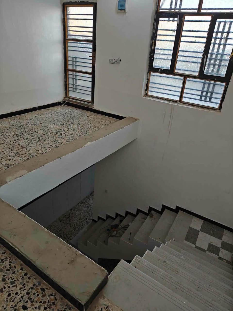 دار سكني • حي الجامعة • ١٠٠م