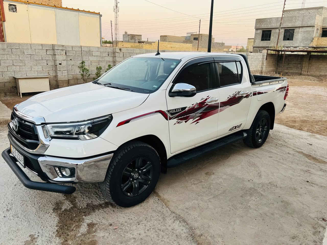 السلام عليكم للبيع  
بيكب هيلوكس  4 سلندر 
تبريد قطعتين 
سبير شركه ما نازل 
بنيد جك
باب صندوق جك 
مري شفط 
تبريد كشنات 
مدوشمه كشنات و ارضيه 
 فورويل دبل سنتر لوك 
ماشيه  50 كيلو بوضع زيرو 
رقم  شمالي  
كفاله عامه  
موديل.  2022 
شاحن مبايل لاسلكي 
لايت زينون 
كشاف امامي 
شاشه مركزيه 
كاميره 360 درجه 
مثبت سرعة
شفتات قياده بلستيرن
تشغيل بصمه
دخول ذكي
اناره ترحيب بلمرايه
حساسات خلفيه 
وباقي مواصفات  SAS معروفه
السعر 315 

العنوان بغداد
***********

