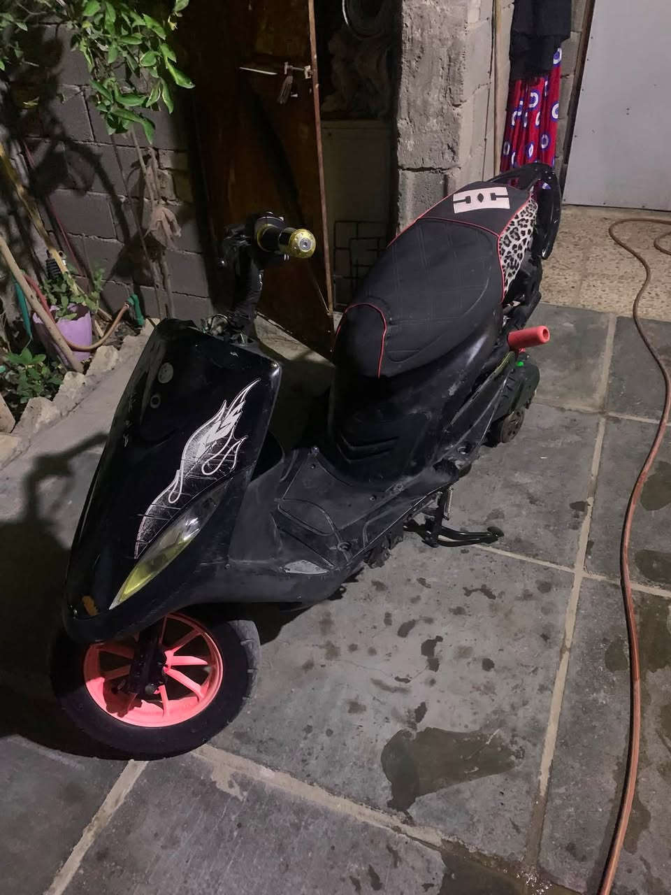 ماكس عدله ربع نكره بوشه رياضي مفتوحه مره وحده كلجات رياضي وقايش جديد ادامه كامله جديده وياله رياضي قطره وبعد سوالف مكاني مدينه *********** سعرها قفلللل 350
