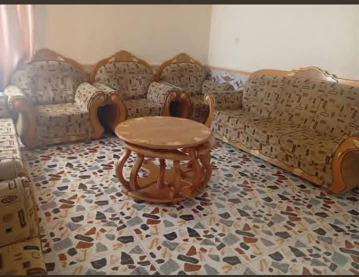 تخم قنفات تكمه عشر نفرات مع الطبلات سعرهن 175 وبيهن مجال حك الجيه للاستفسار ‭***********‬
