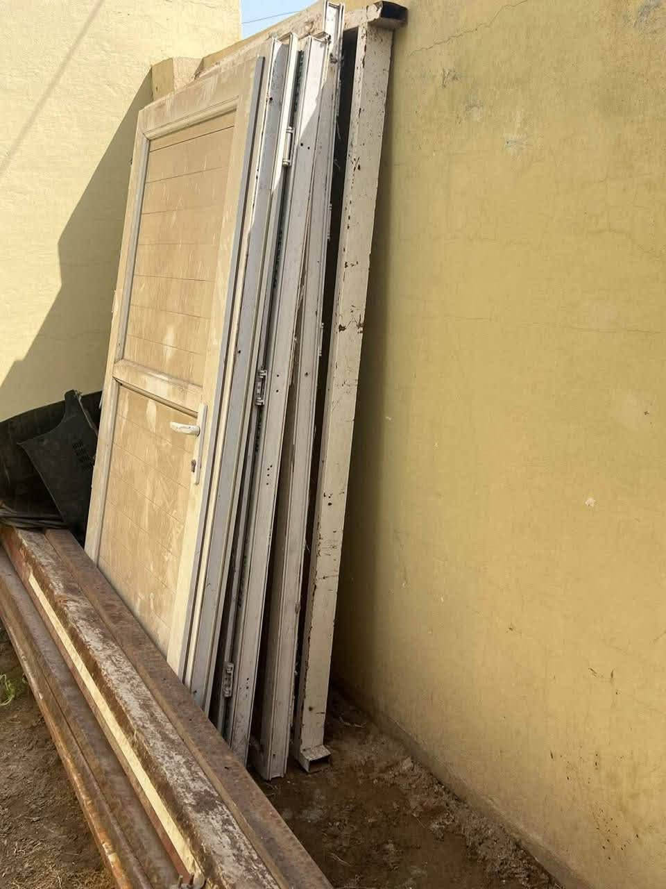 أبواب PVC • عدد ٣ • قياس ١×٢