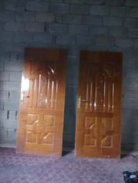ابواب خشب • للبيع