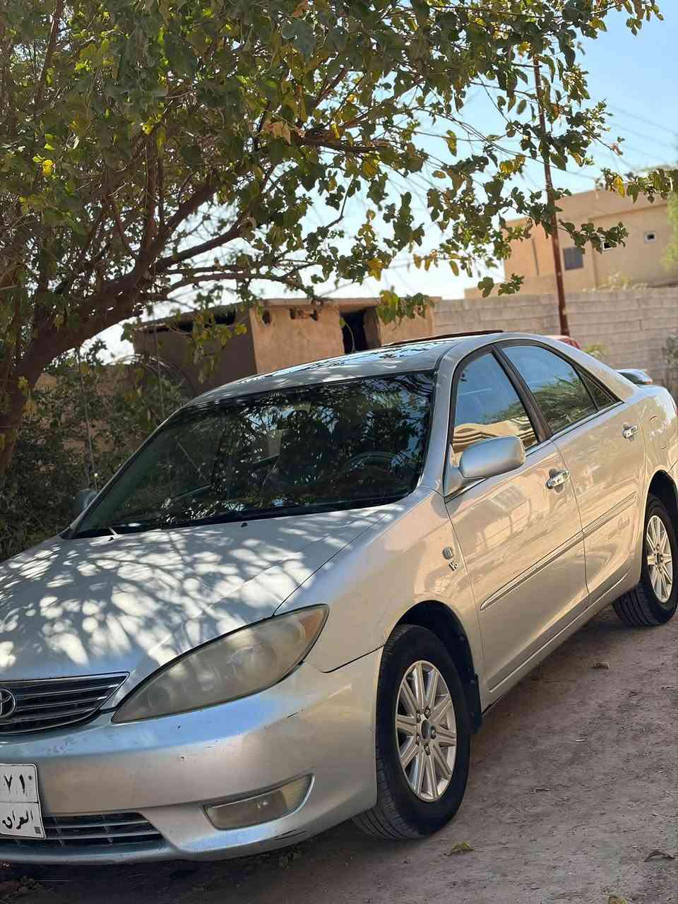 السلام عليكم 

كامري 2006 
كراند سعودي 
محرك سته سلندر 3000
ماشيه 200 الف 
لون رصاصي سلفر 
رقم سليمانيه صاحبها قريب عليه ( يعني جاري )
السيارة مابيها صبغ 
جراد قمارة وبنيد 
السيارة بلادية 
بيها نواقص خفيفة
مواصفات 1/1 تنته تبريد ثلج بيانو 
كراسي كهربائيه 
السيارة مال بيت 
السعر 
عل خاص اتصل على ***********
@إشارة
