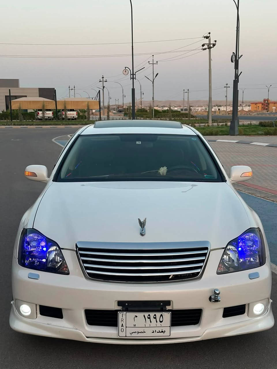 شاهینە 182 2005کامک کراو بە 2007
سۆنەرم داناوە بەس شوین مووس بۆیاخە ئەویش کامل نیە سبوخ تری هیچ نیە
بی دوکەل بی مەسروف سلاید و جلد لید١٨پارچە و بلوتوز بیلاد ٢٥٠مەسروف نیە ٤تایەکەی نزیک ٢٠رۆژە گۆراوە هایدرۆلیک نزیک ٢٠رۆژ گۆراوە رۆنی مەکینە ٣رۆژە گۆراوە ویلەکان نزیک ٢٠رۆژە خراوەتە سەر سەیارەکە تا بڵی تایبەت و جوانە تیلفۆنت کرد بۆ رەخنە و مەسروف مەیکە چونکە یەک مەسرووف تیا نیە ساج و کوشن لۆکە گاعی بیلادەکانی لەگەل و گاعی کامل بۆ بەسراوە ناو مەکنیەی وەک شوشەیە چەوری و شتی نەداوە سعری ٨٠گەڵا و مەجالیکی زۆۆر زۆۆر کەمە ***********
