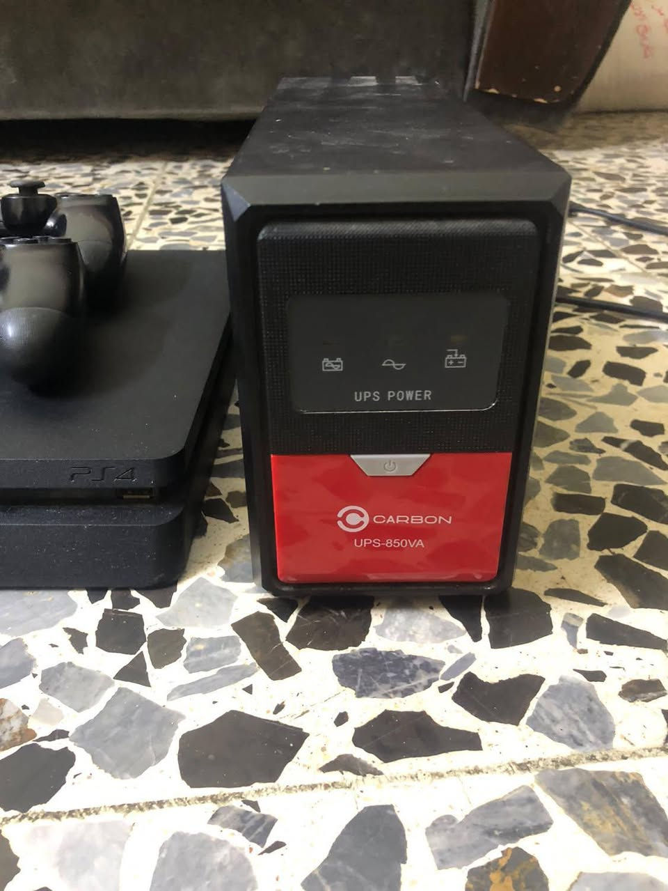 Play station 4 للبيع نص تيرا مع UBS مع ثلاث يدات 2تجاريات و 1 اصلي معه لعبه قرص God of war4 
و حساب بي العاب FIFA 24 
و call of duty 
وناروتو و غيرها 
الجهاز كامل ويا كيبل Hd و كيبل شحن و كيبل تشغيل الجهاز نضيف ما مفتوح ابد
 سعره 250 الف مكان بغداد الغزاليه 
للتواصل ***********
