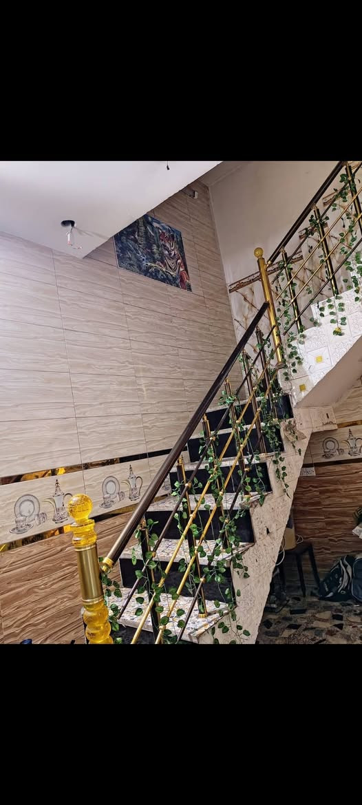 السلام عليكم ورحمة الله
يوجد 🏠 بيت للبيع 
في منطقة الكماليه المعوقين  مساحته ٦٥ متر واقع حال ٧٥ متر
على شارع عريض  للاتصال *********** @ طابو صرف
