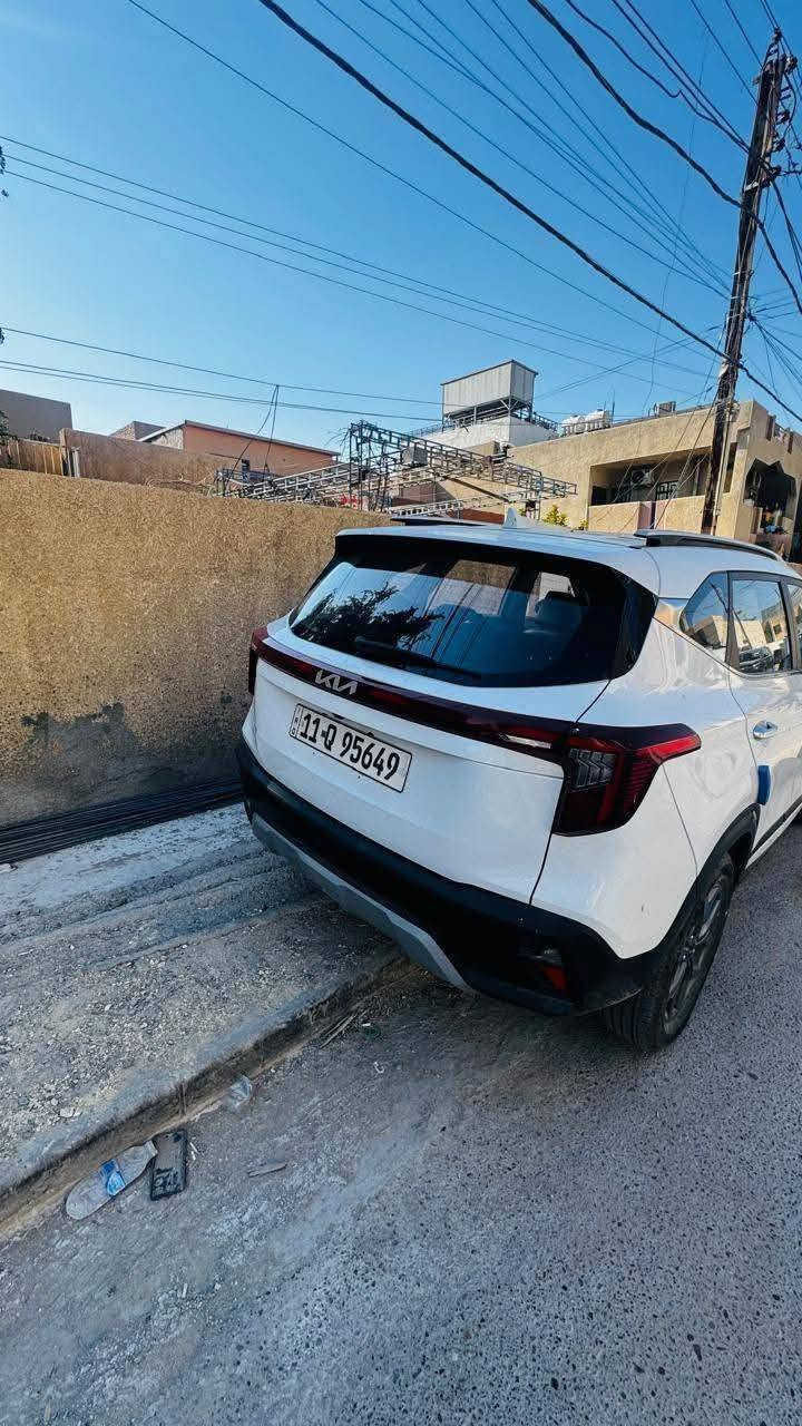 سلتوز ٢٤ خليجي سيارة فول فتحة بنوراما اشاير بالمري تحكم استيرن شاشة لمس رادار امامي حساسات سيارة فول ماشية ٢٥ كل نقص مابيهة بيهة بارد بسيط بابين وجامرلغ سعر ١٥٥ بيهة مجال مكاني بغداد حي القاهرة ***********
