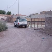 شيروكي ٩٣ • ابيض • ديوانية