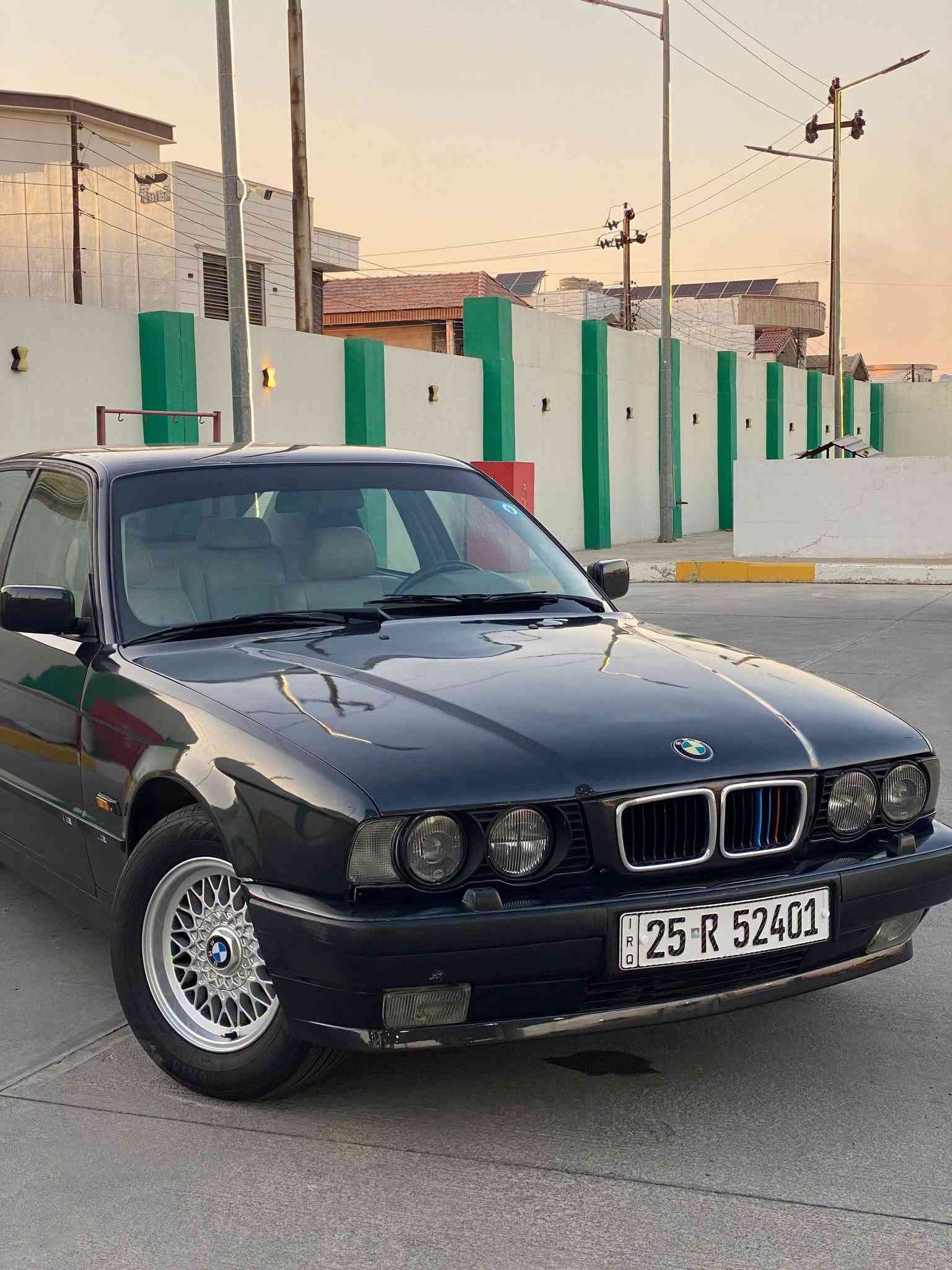 بي ام 525 • 1992 • بدون ضربه