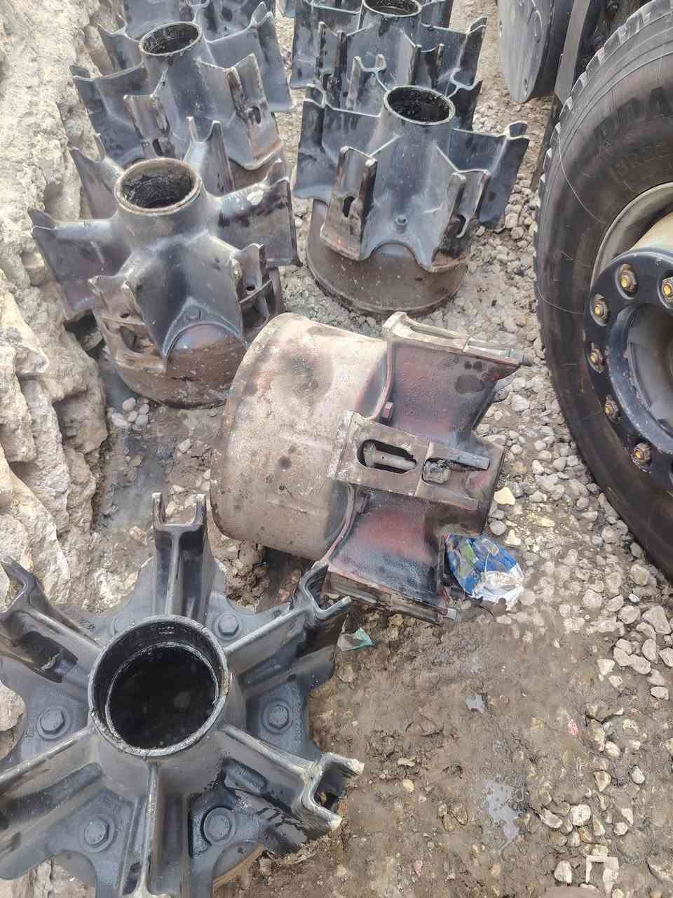 البيع براميخ 16 عدد 8 اوياله عدد 16 طوق عدد 8 ستداد ولقمهن كامالت البيع ***********
