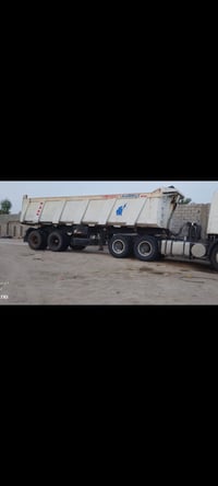 شاحنة • عريانه • ٢٠٢٣
