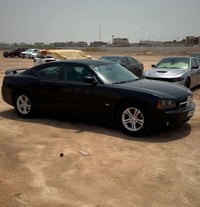 للبيع فقط جارجر 2010 اصل رقم بغداد محرك 3500 اصل جاهزه كل نقص ما بيهه ...