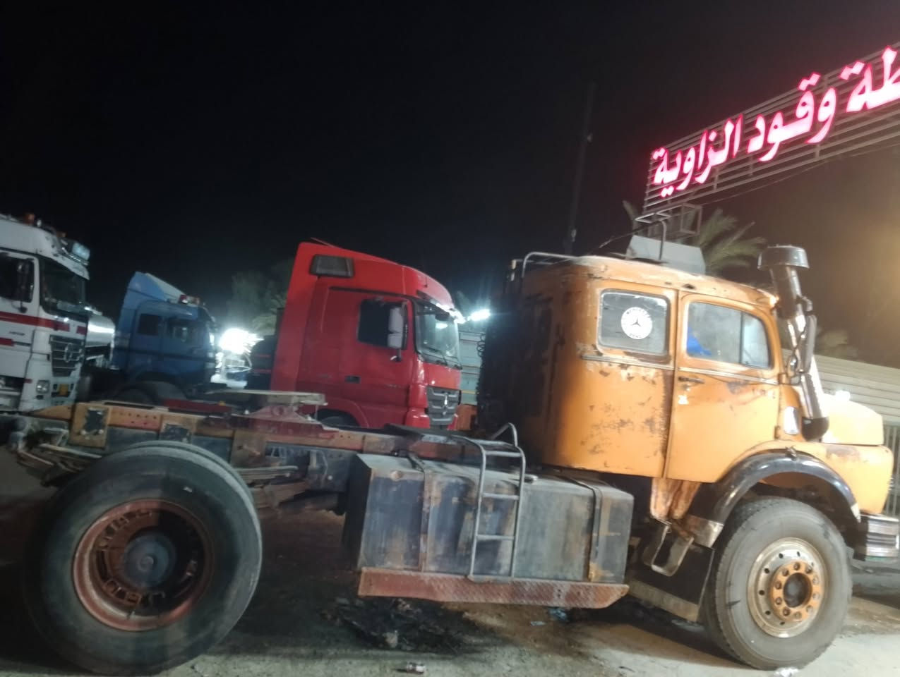 السلام عليكم عجمه للبيع موديل 92 السياره جاهزه نساف السعر دفتر 65 وبيها مجال شويه‏‪***********‬‏
